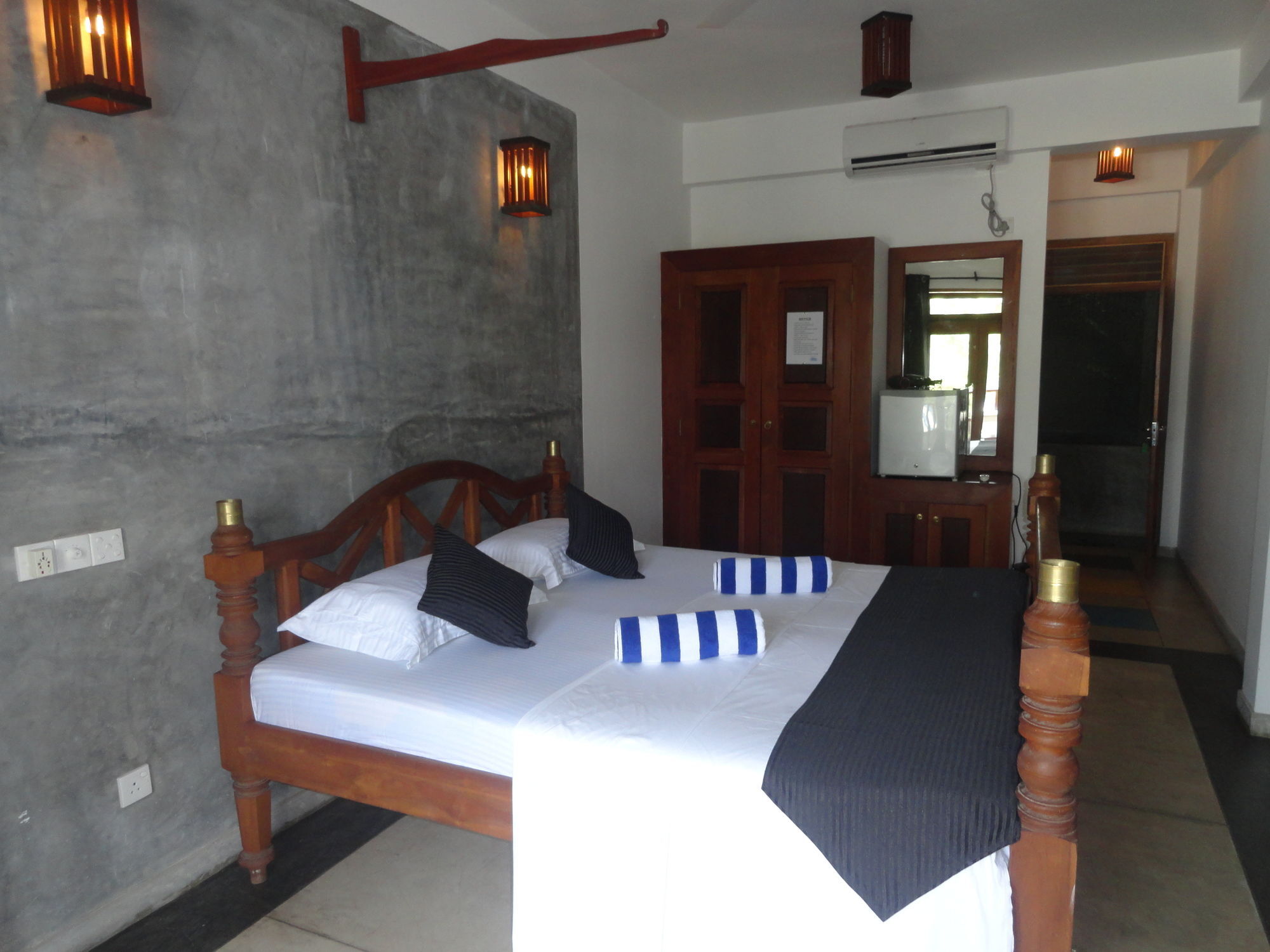 Aaradhya Mirissa Hotel Exterior photo